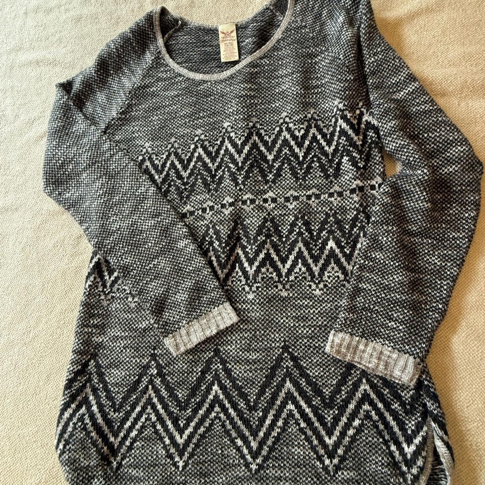 Faded Glory Faded Glory Women's Chevron Sweater - Black and Gray Size XL / US 12-14 / IT 48-50 - 1 Thumbnail