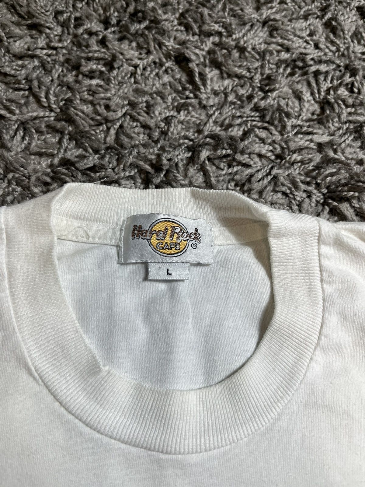 Hard Rock Cafe VINTAGE 90s HARD ROCK CAFE JAKARTA COTTON FADED T-SHIRT Size US L / EU 52-54 / 3 - 3 Thumbnail