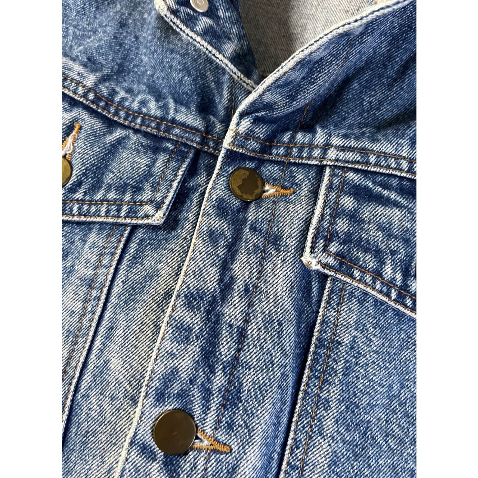 Vintage VINTAGE Denim Trucker Jacket Buckle Back Sz M Mens Jacket 90s Blue Cotton Short Size US M / EU 48-50 / 2 - 6 Thumbnail