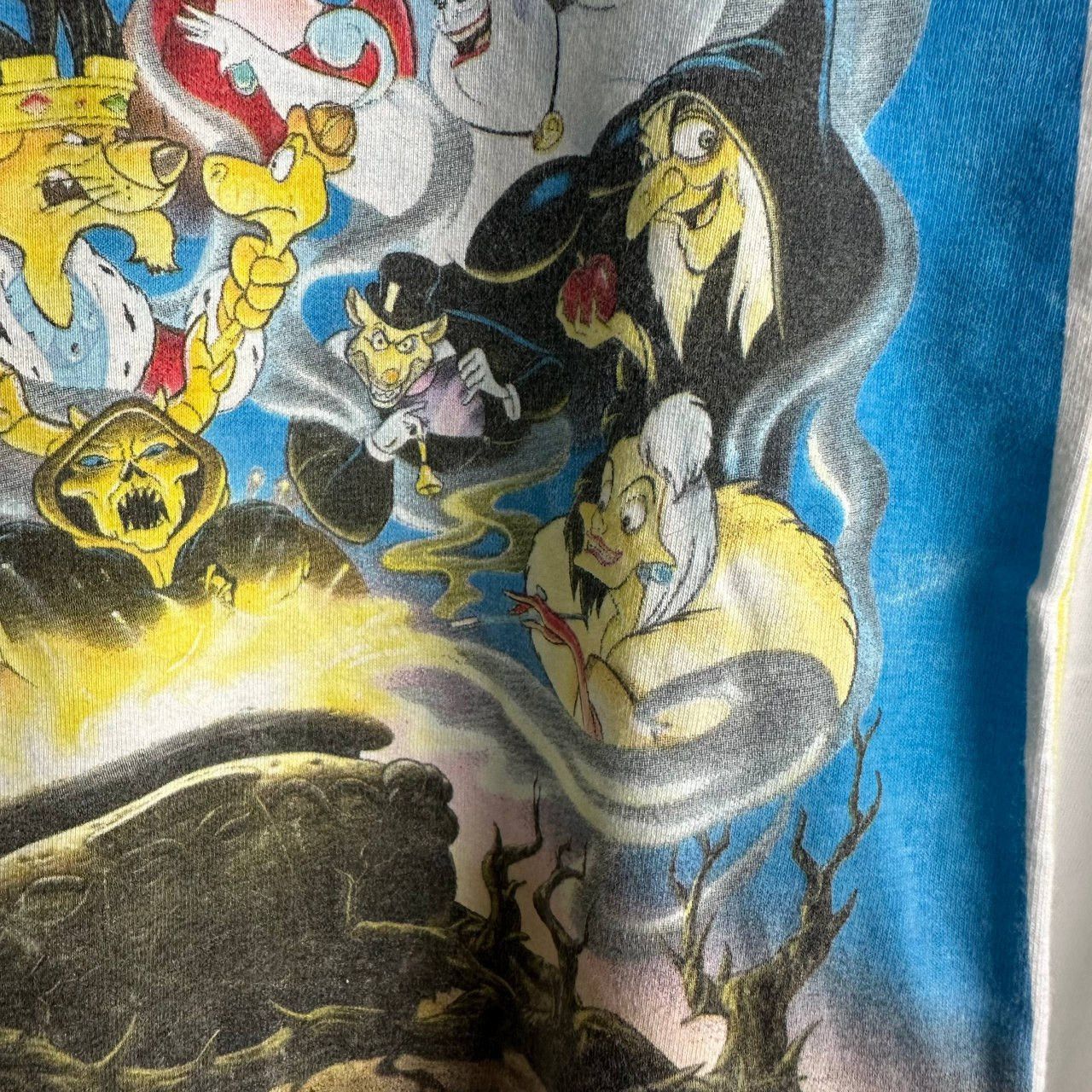 Vintage Rare Vintage 90s Disney Villains T-Shirt Size US XL / EU 56 / 4 - 9 Thumbnail