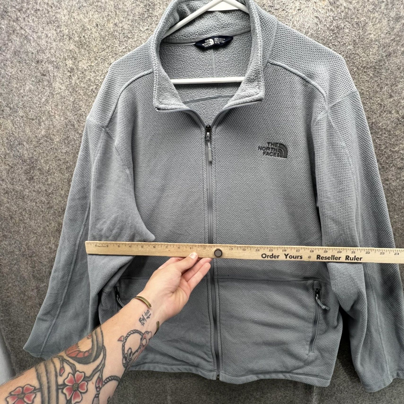 The North Face The North Face Fleece Jacket Mens XL Gray Full Zip Outdoor Hiking Warm Trail Shirt Mens XL Gray Full Zip Jacket Size US XL / EU 56 / 4 - 6 Thumbnail