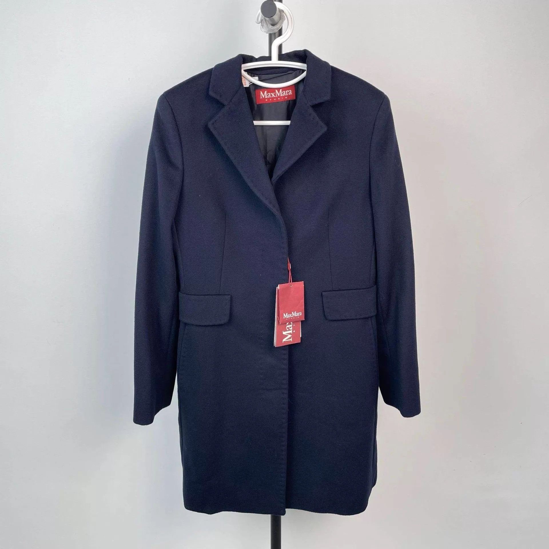 Max Mara MaxMara Coat Size M / US 6-8 / IT 42-44 - 1 Thumbnail