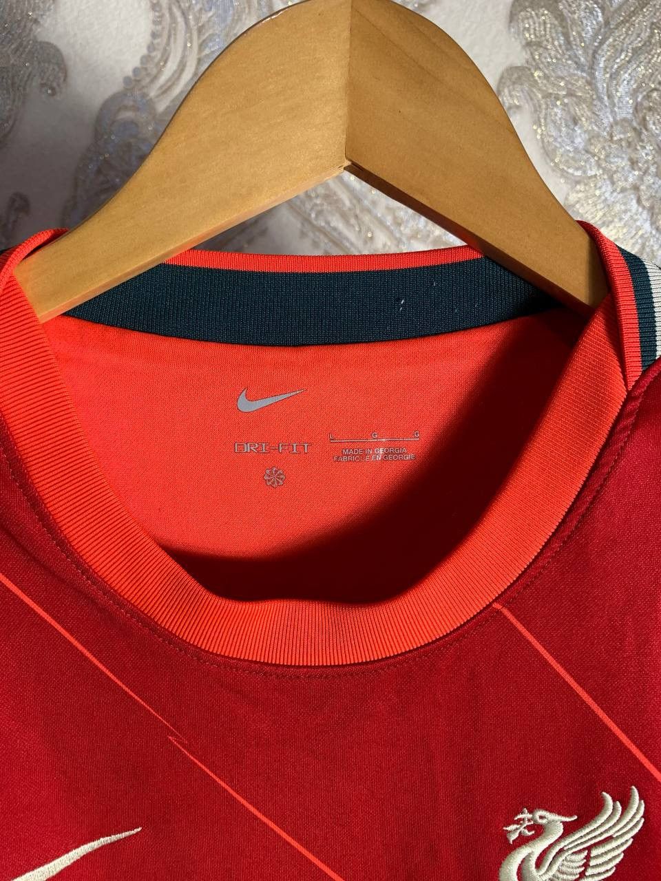 Nike VERY RARE NIKE FC LIVERPOOL ENGLAND SOCCER JERSEY Y2K 90s Size US L / EU 52-54 / 3 - 4 Thumbnail