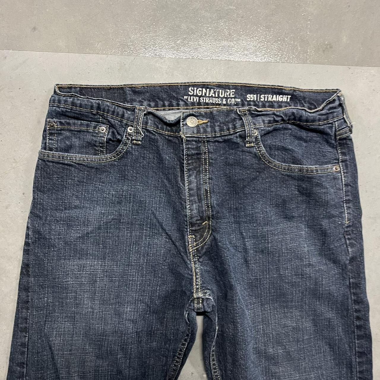 Levi's Vintage Y2K/2000s Dark wash Levis Straight Leg skater Jeans! Size US 38 / EU 54 - 3 Thumbnail
