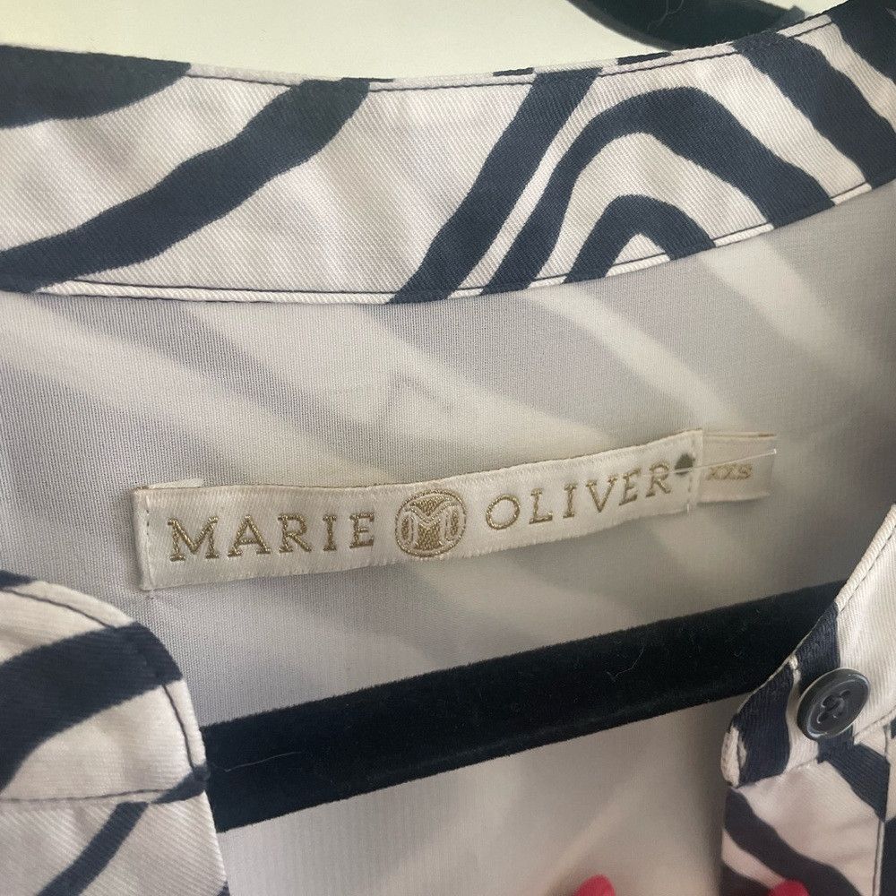 Marie Oliver Marie Oliver black and white v neck stripped midi dress Size XXS / US 00 / IT 34 - 3 Thumbnail