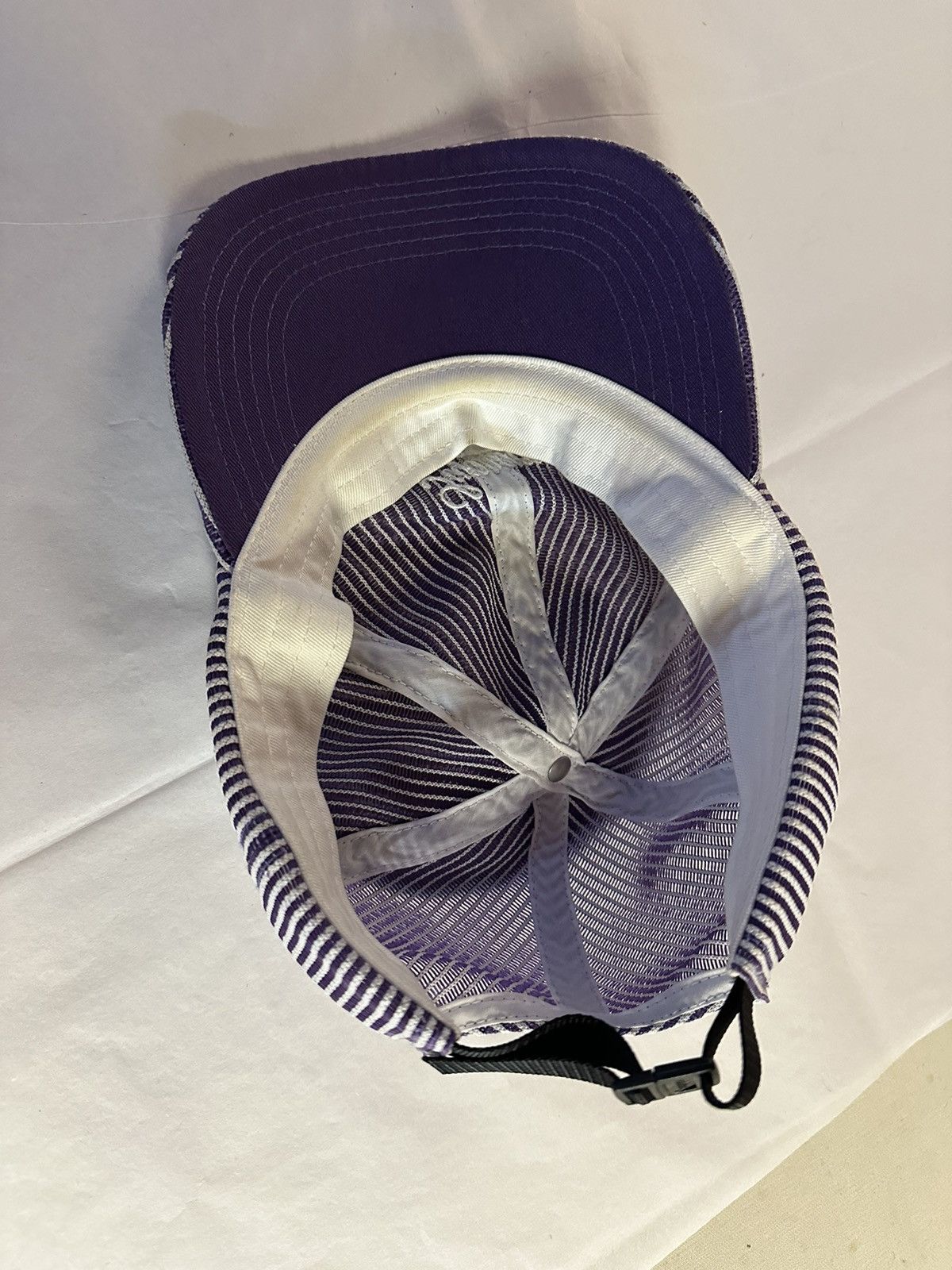 Other Supreme striped strapback hat Size ONE SIZE - 6 Thumbnail