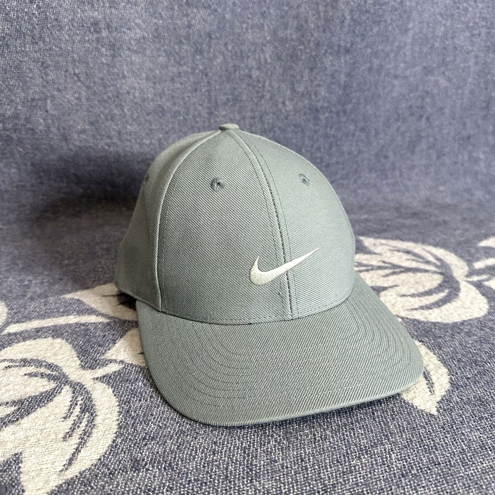 Nike VINTAGE Nike Wool Blend Embroidered Swoosh Sage Green Fitted Hat Men’s Sz 7 Y2K Mens Size ONE SIZE - 2 Thumbnail