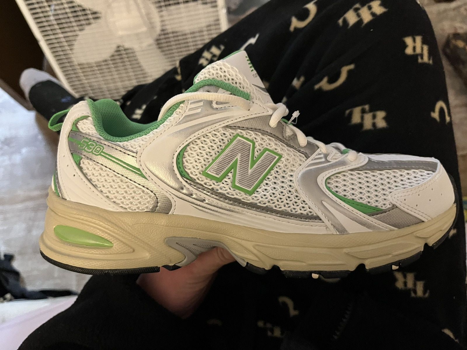 New Balance Size 9.5 New Balance 530 Pine Leaf White & Green Deadstock Size US 9.5 / EU 42-43 - 8 Thumbnail