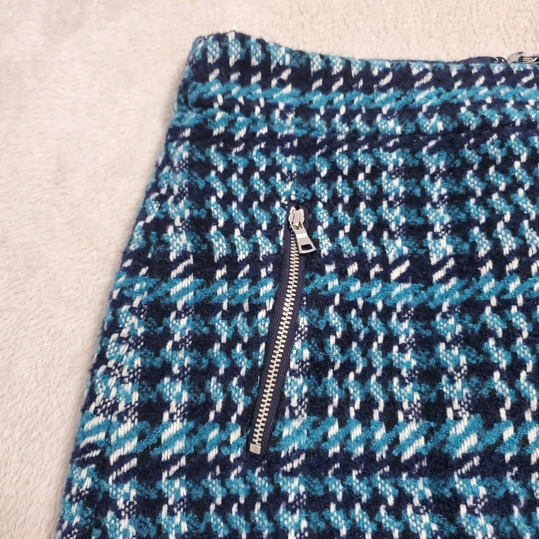 Loft VINTAGE Loft Mini Skirt Women 4 Blue Houndstooth Wool Blend Zip Pockets Academia Preppy Size 27" / US 4 / IT 40 - 4 Thumbnail