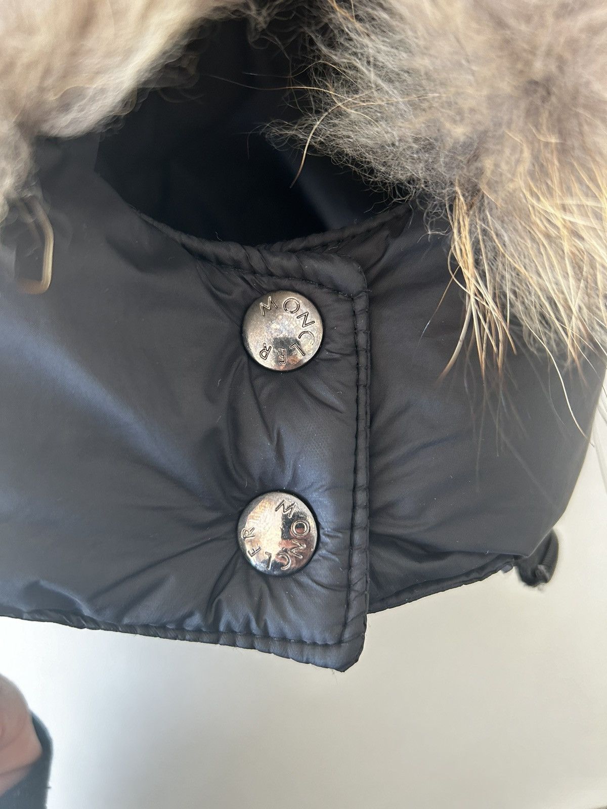 Moncler Moncler Hood Natural Fur Size US M / EU 48-50 / 2 - 3 Thumbnail