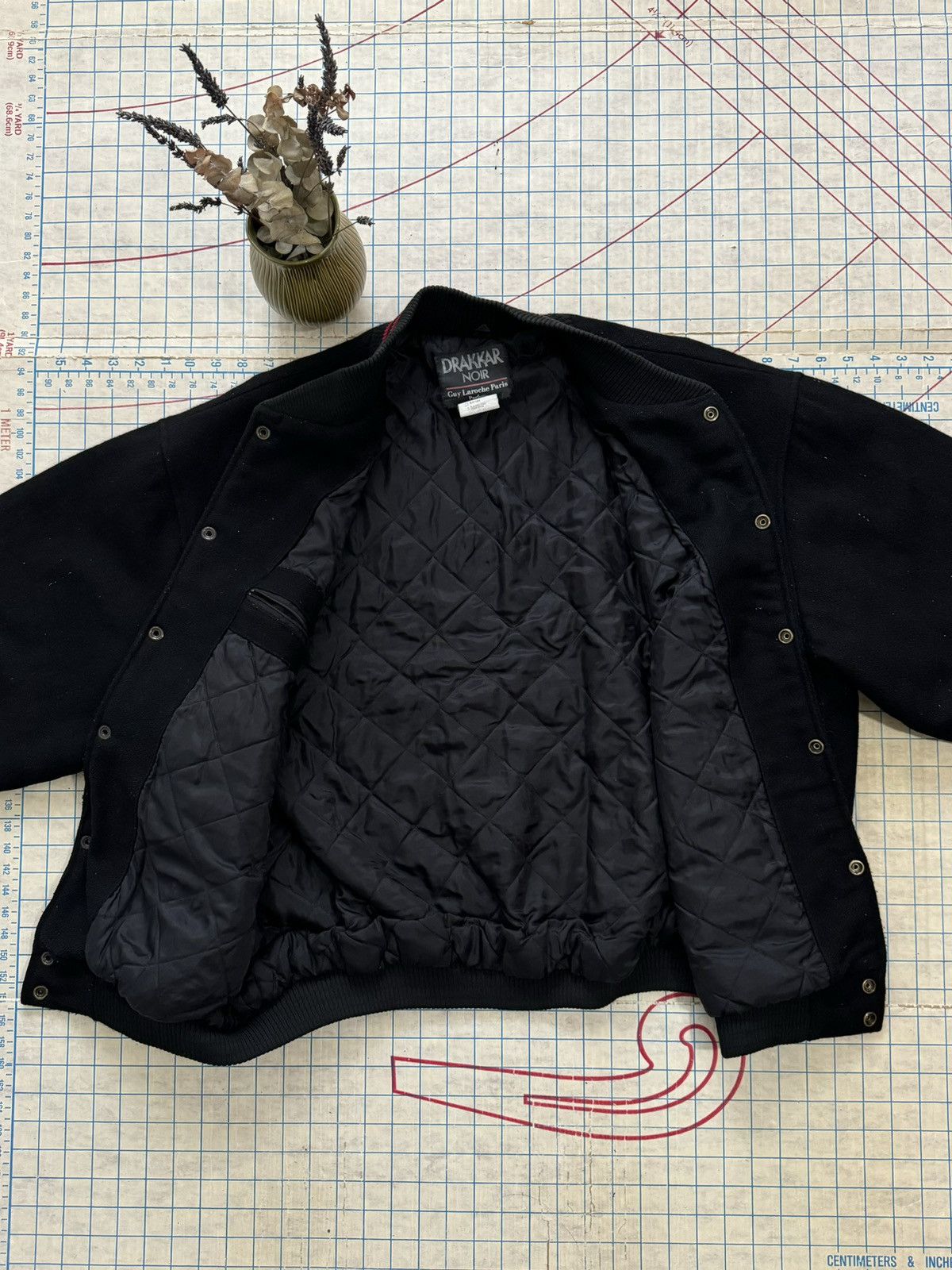 Vintage Vintage Drakkar Noir Bomber Jacket Black Speckled Wool XL Size US XL / EU 56 / 4 - 8 Thumbnail
