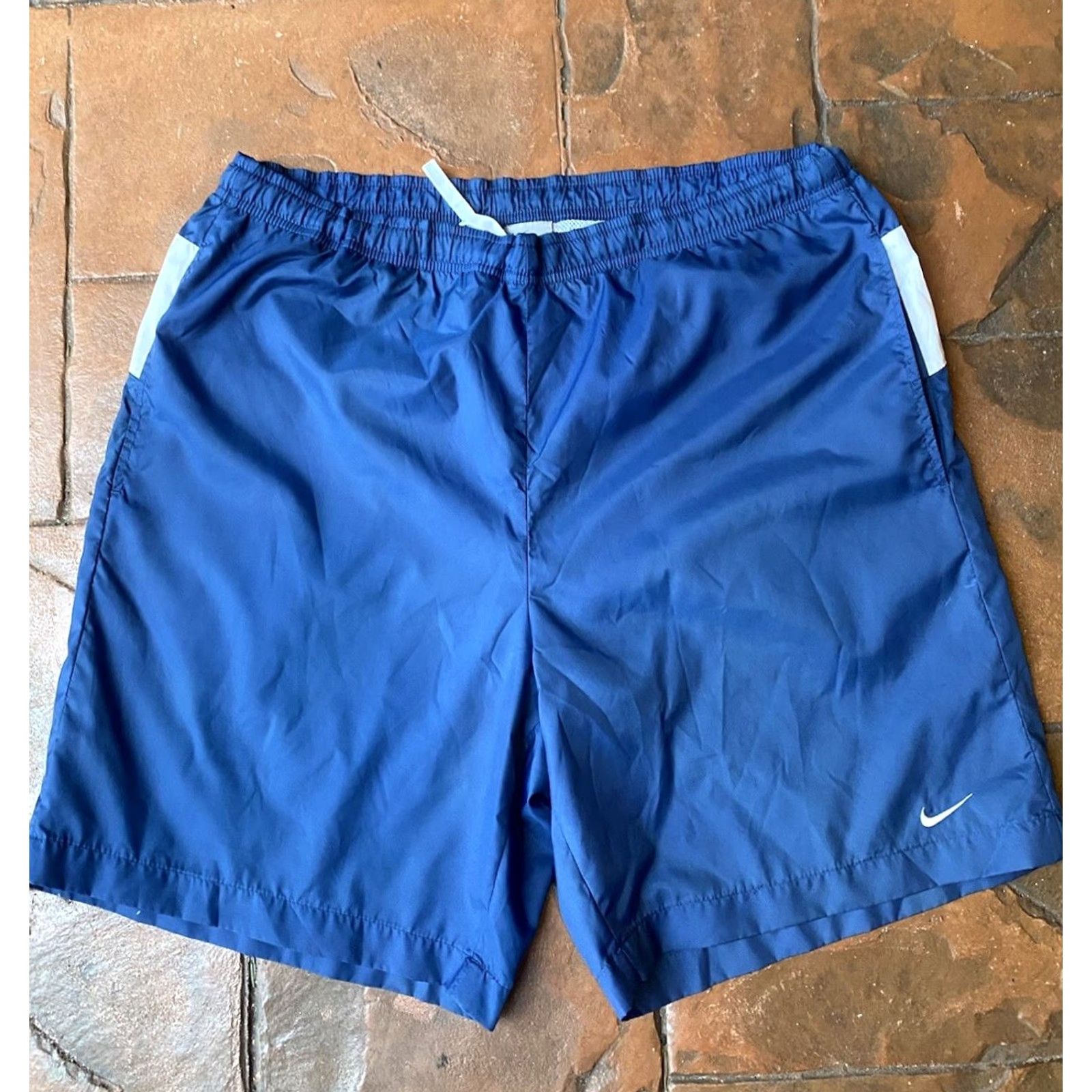 Nike VINTAGE Nike Swim Trunks Large Blue Swoosh Silver Tag Spellout Trunks Men Beach Size US 33 - 2 Thumbnail