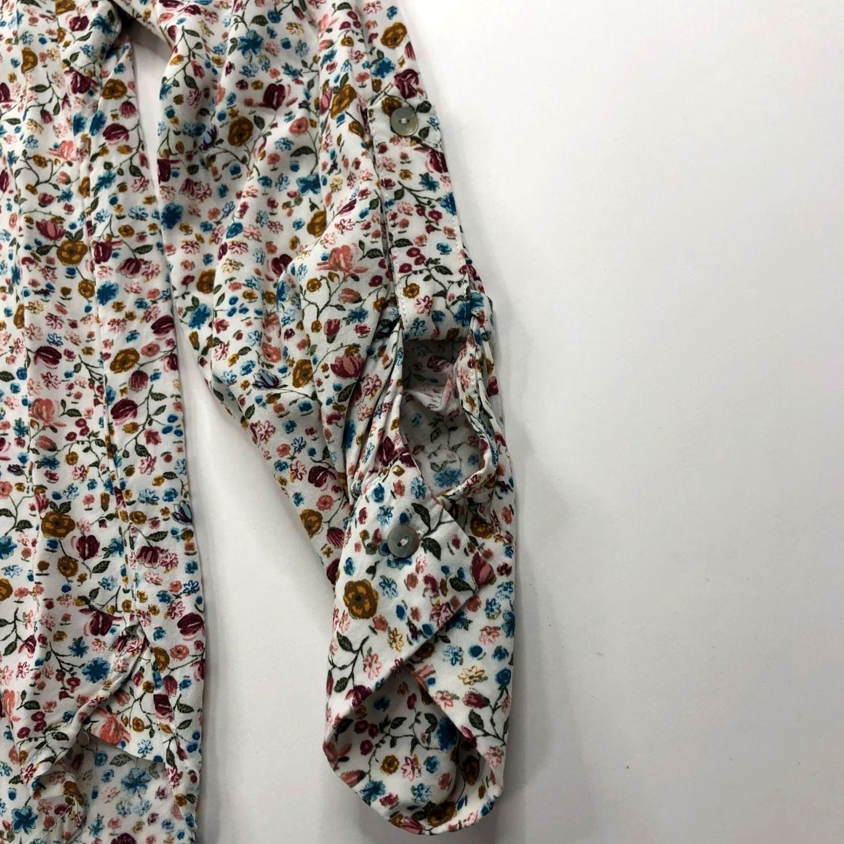 Anthropologie VINTAGE Jane And Delancey Anthropologie LG All Over Print Button LS Shirt High Low Rayon Size L / US 10 / IT 46 - 3 Thumbnail