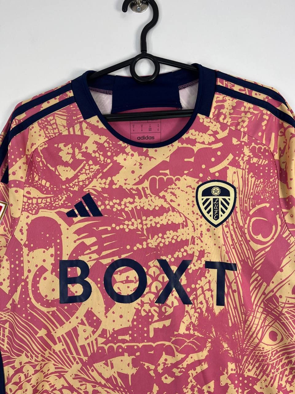 Adidas LEEDS UNITED 2023 2024 FOOTBALL SHIRT ADIDAS JERSEY Size M Size US M / EU 48-50 / 2 - 2 Thumbnail