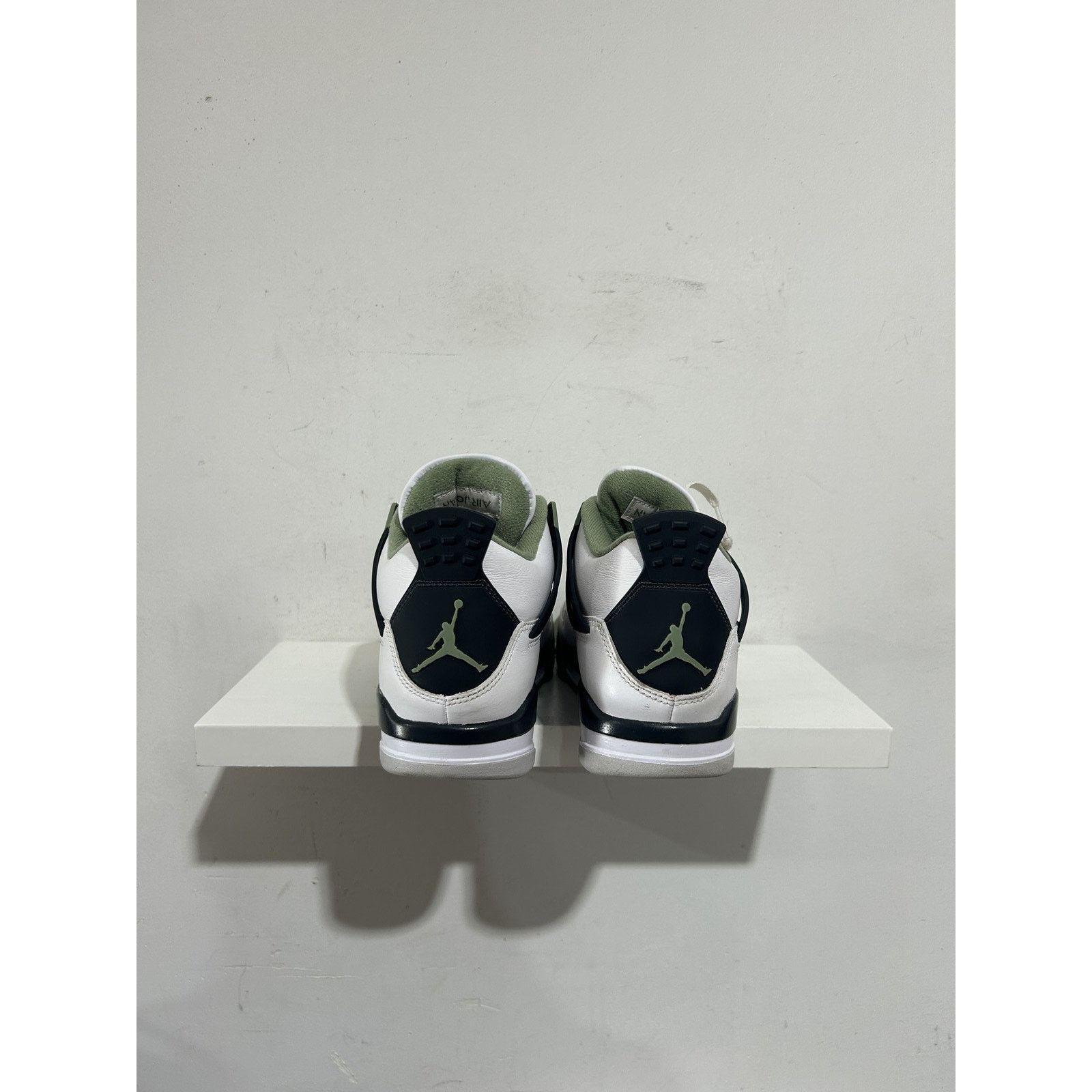 Jordan Brand JORDAN 4 SEAFOAM SIZE 8W (6.5M) PREOWNED Size US 8 / IT 38 - 4 Thumbnail
