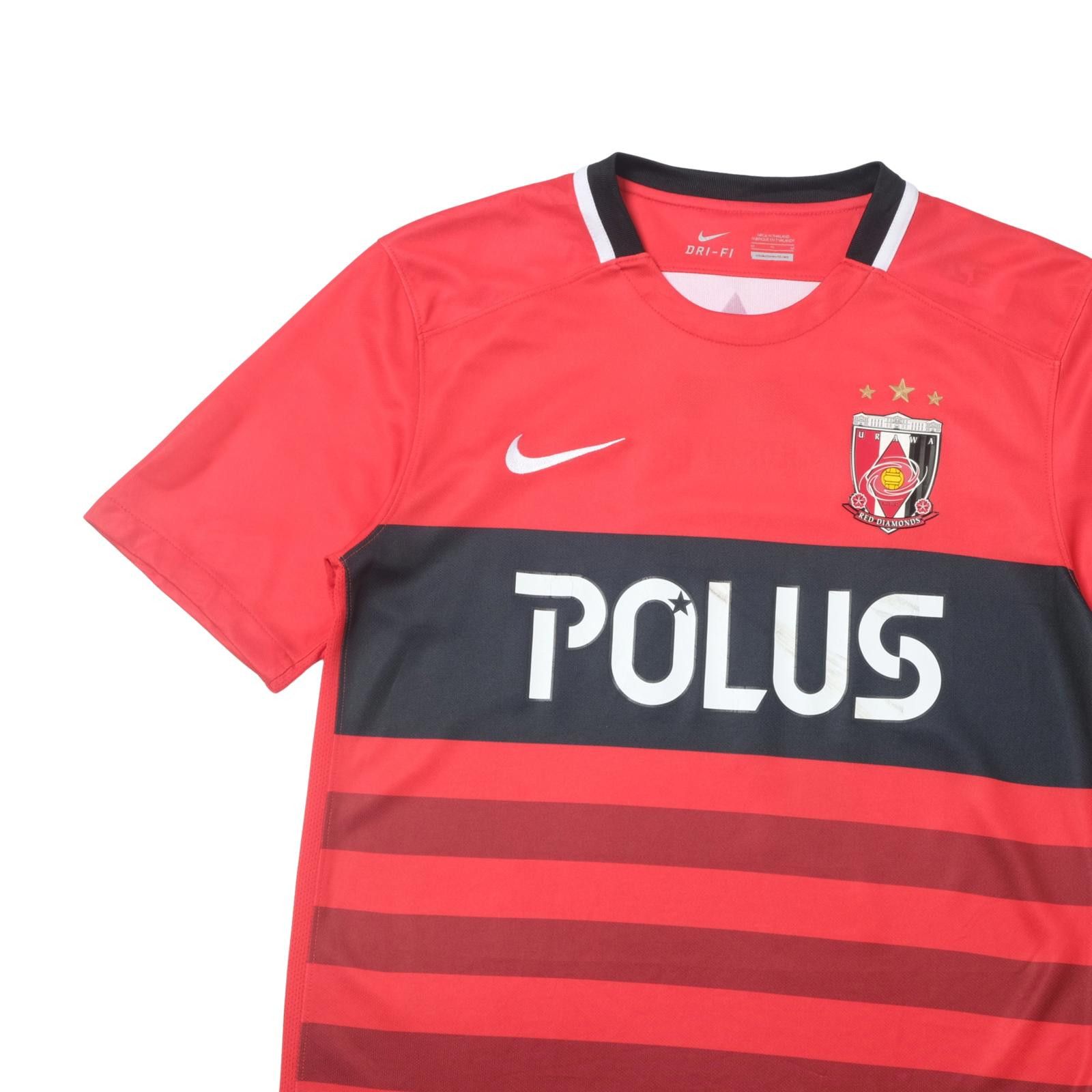 Nike 2016/17 Urawa Red Diamonds Home Shirt Nike J-League (M) Size US M / EU 48-50 / 2 - 3 Thumbnail