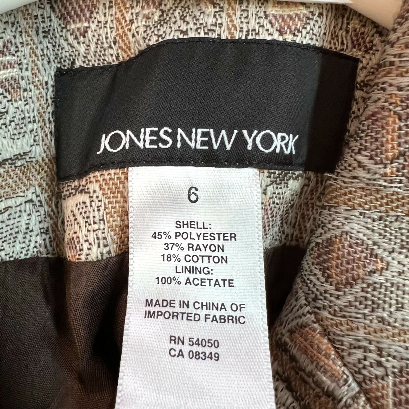 Jones New York Jones New York Womens Blazer Jacket Multicolor Plaid Sz 6 Long Sleeve Notch Collar Single-Breasted Professional Casual Classic Suit Jacket Mujeres? Size M / US 6-8 / IT 42-44 - 6 Thumbnail