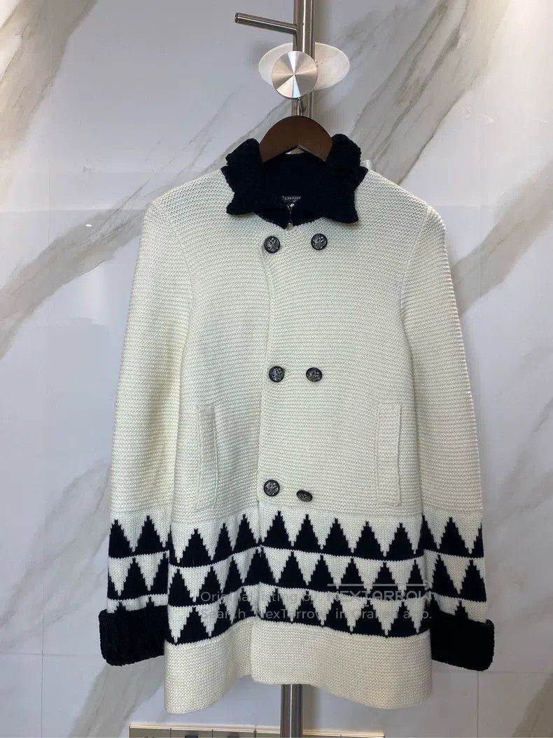 Chanel Chanel Black and white colour block lapel knitted jacket Size XS / US 0-2 / IT 36-38 - 1 Thumbnail