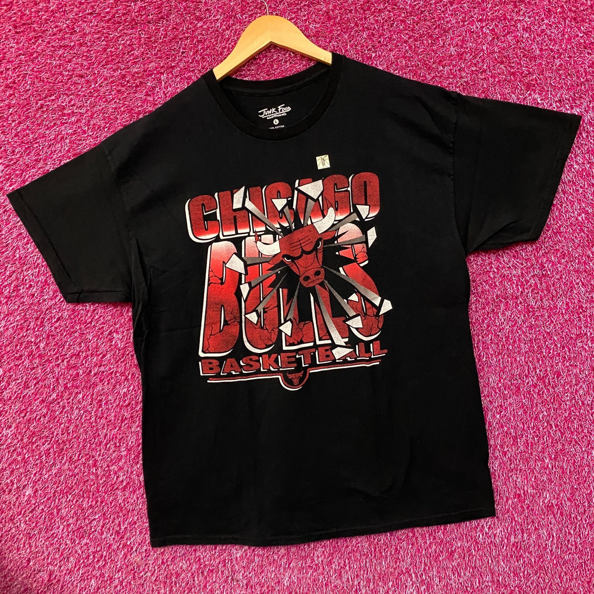 Junk Food Junk Food Clothing Chicago Bulls Break Through Graphic T-Shi Size US L / EU 52-54 / 3 - 3 Thumbnail