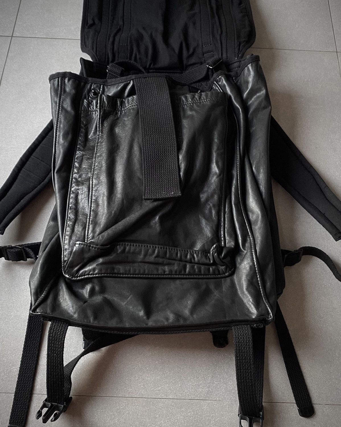 Undercover Undercover 06AW "BBV Guruguru" Leather Backpack Size ONE SIZE - 4 Thumbnail