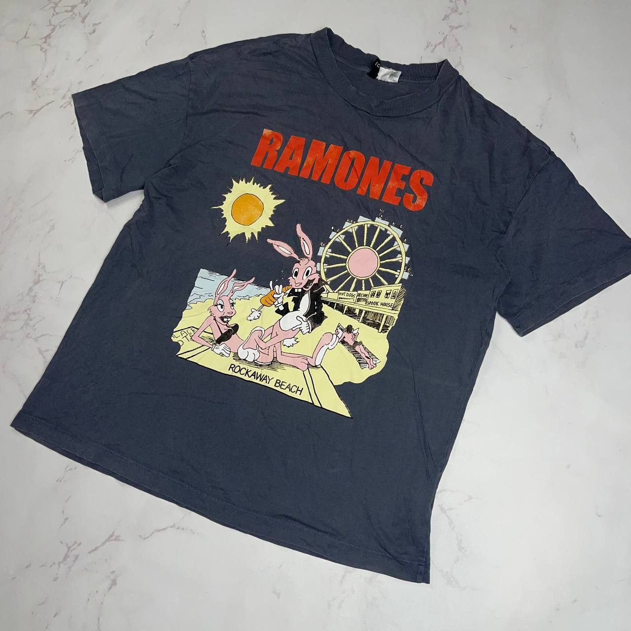 Vintage Band Tees × Vintage Ramones Rockaway Beach t-Shirt Sz M Size US M / EU 48-50 / 2 - 3 Thumbnail