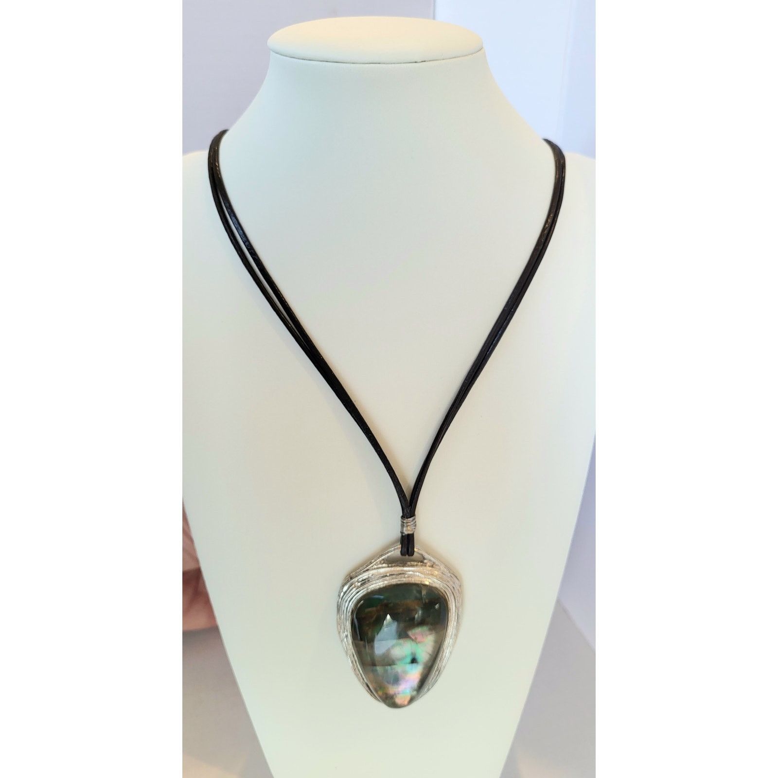 Robert Lee Morris Abalone Pendant Necklace Vintage RLM Robert Lee Morris Soho Size ONE SIZE - 8 Thumbnail