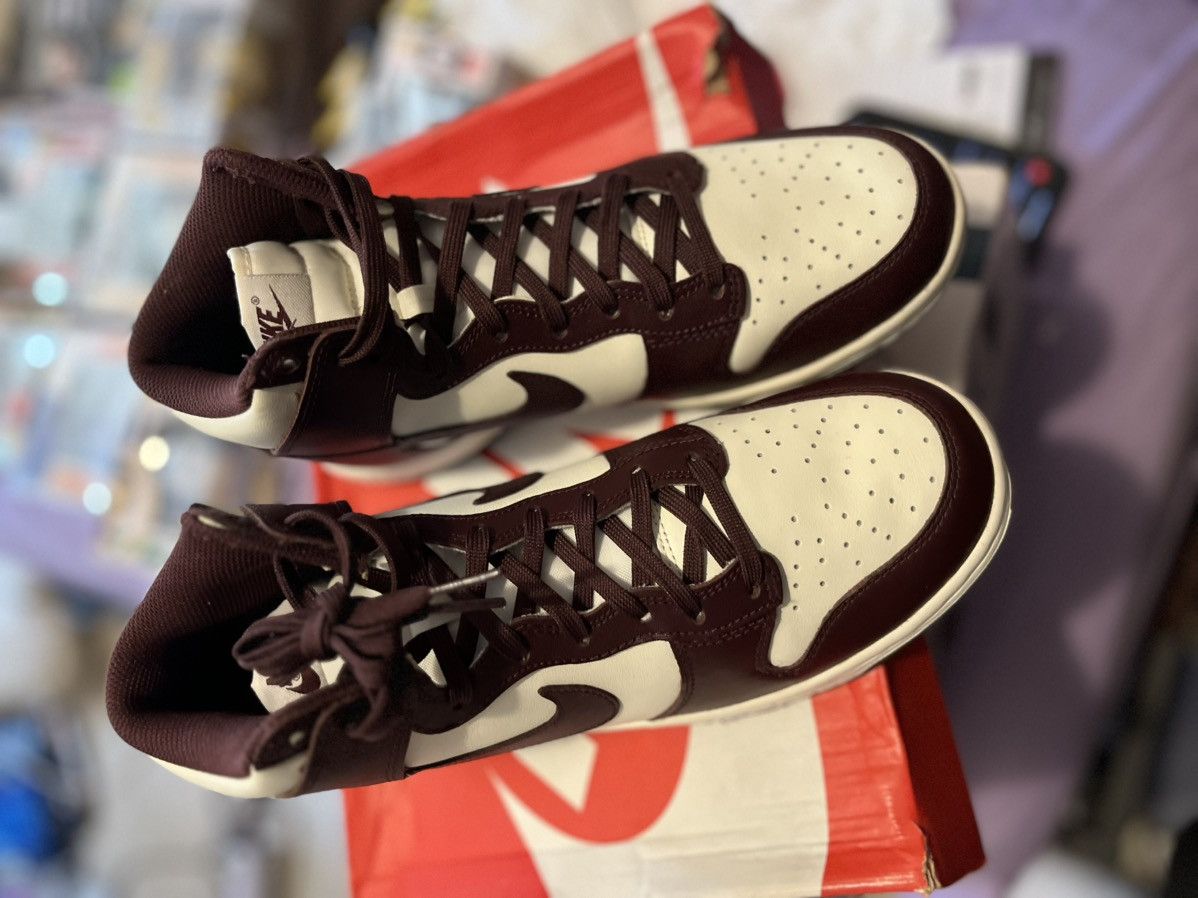 Nike Burgundy Hight top dunks Size US 8 / EU 41 - 3 Thumbnail