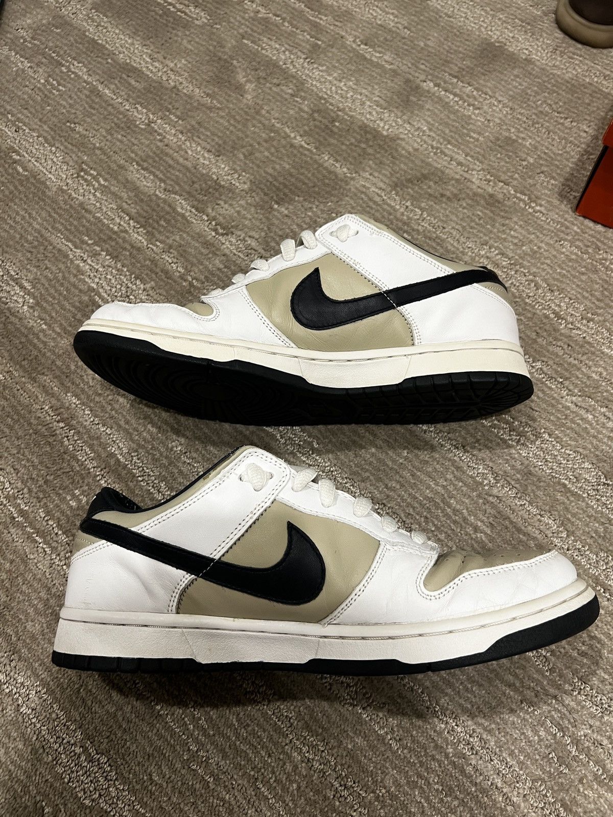 Nike 2002 Nike Dunk Low “Mushroom” RARE Size US 10 / EU 43 - 2 Thumbnail
