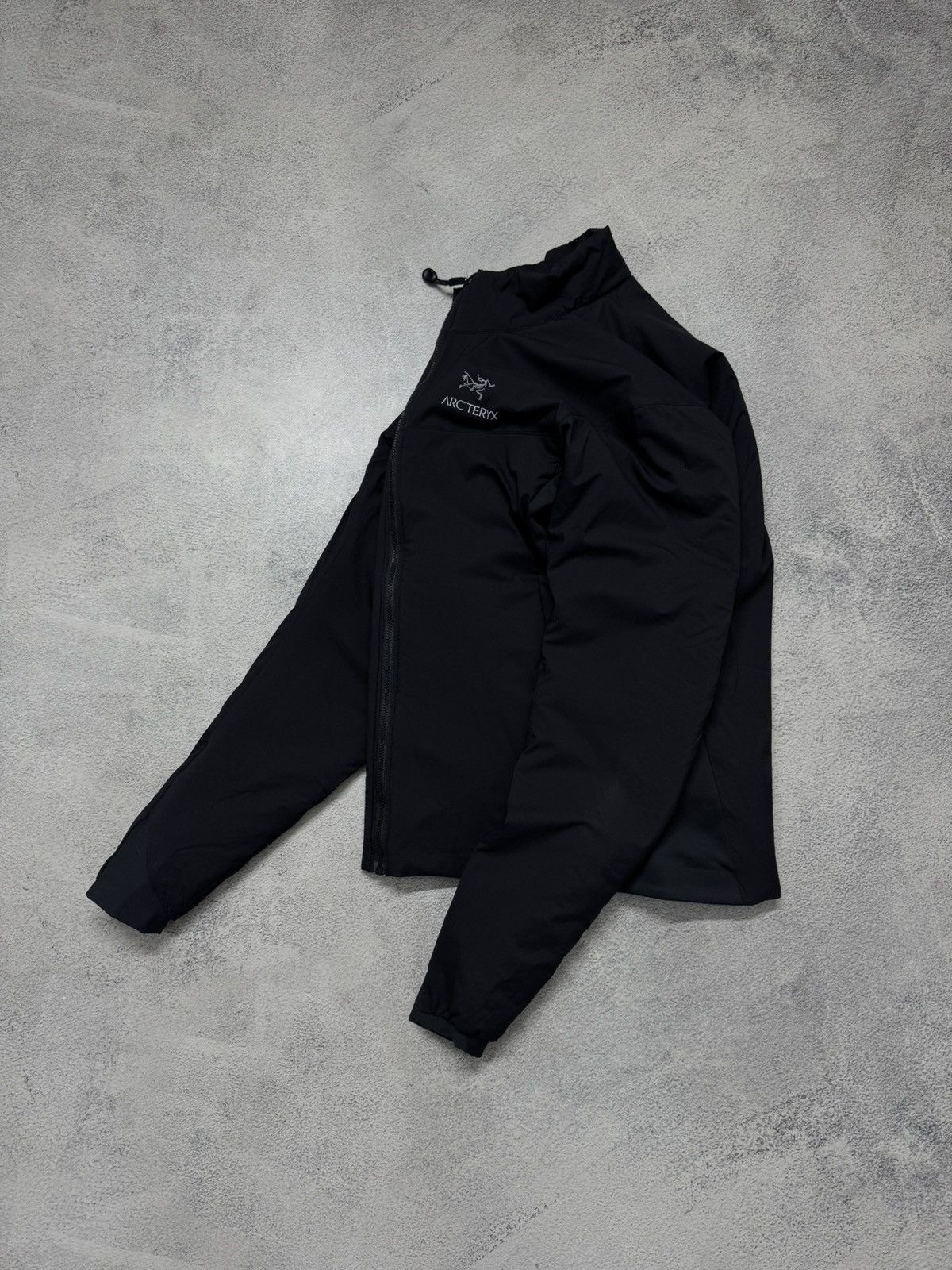 Arc'teryx Vintage Y2k Arc’teryx Nylon Reflective Logo Jacket 00’s Size M / US 6-8 / IT 42-44 - 2 Thumbnail