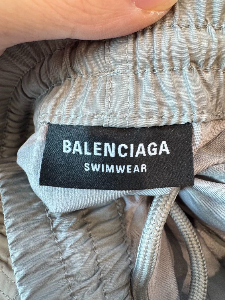 Balenciaga Balenciaga size XS Sport b Grey Nylon Sports Shorts Size US 28 / EU 44 - 4 Thumbnail