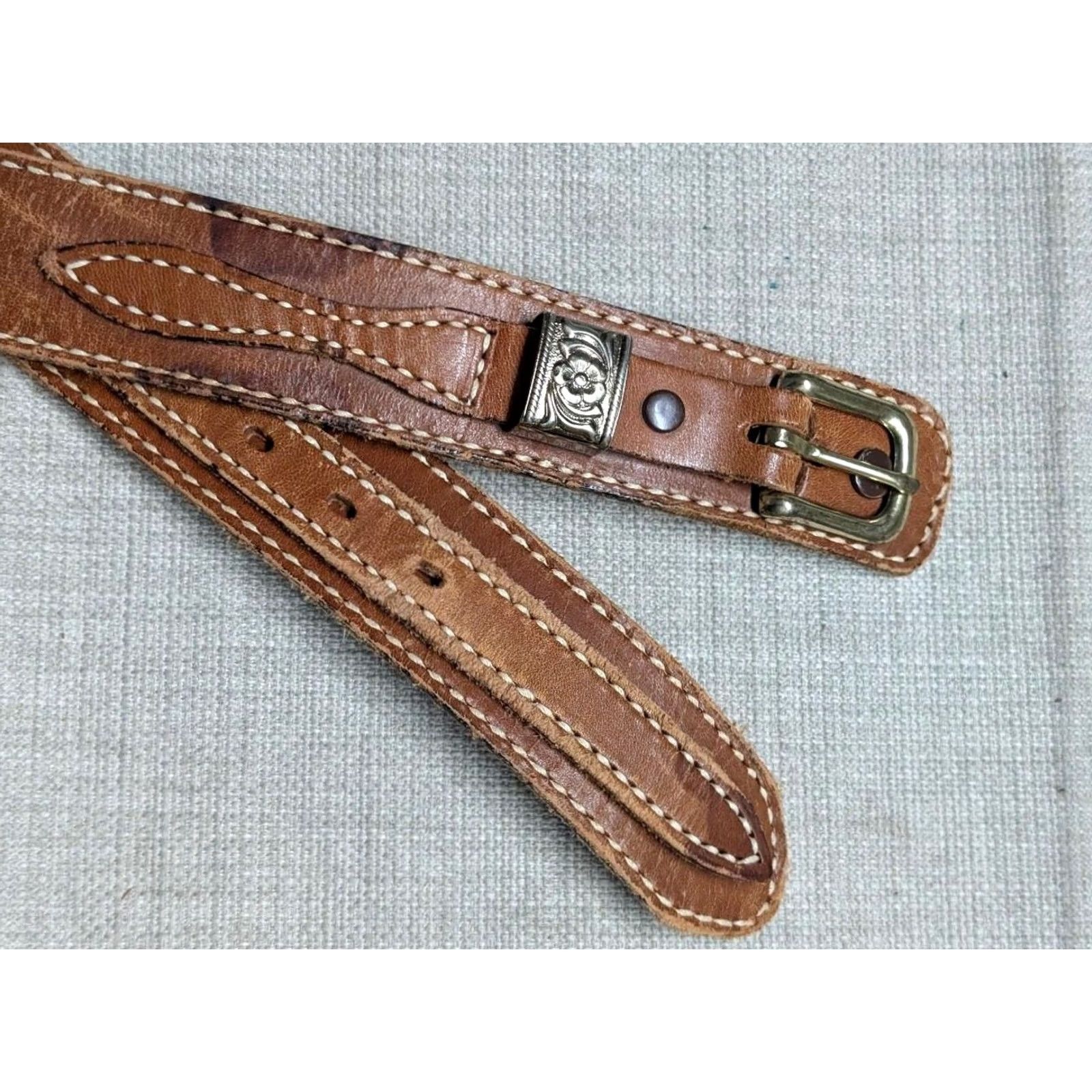 Tony Lama VINTAGE Tony Lama belt Ranger Western Belt Men 28 brown leather cowhide Wrangler Ranger style belt holes 26.5-29.5" width 1-3/8" Adult Mens Size 28 - 2 Thumbnail
