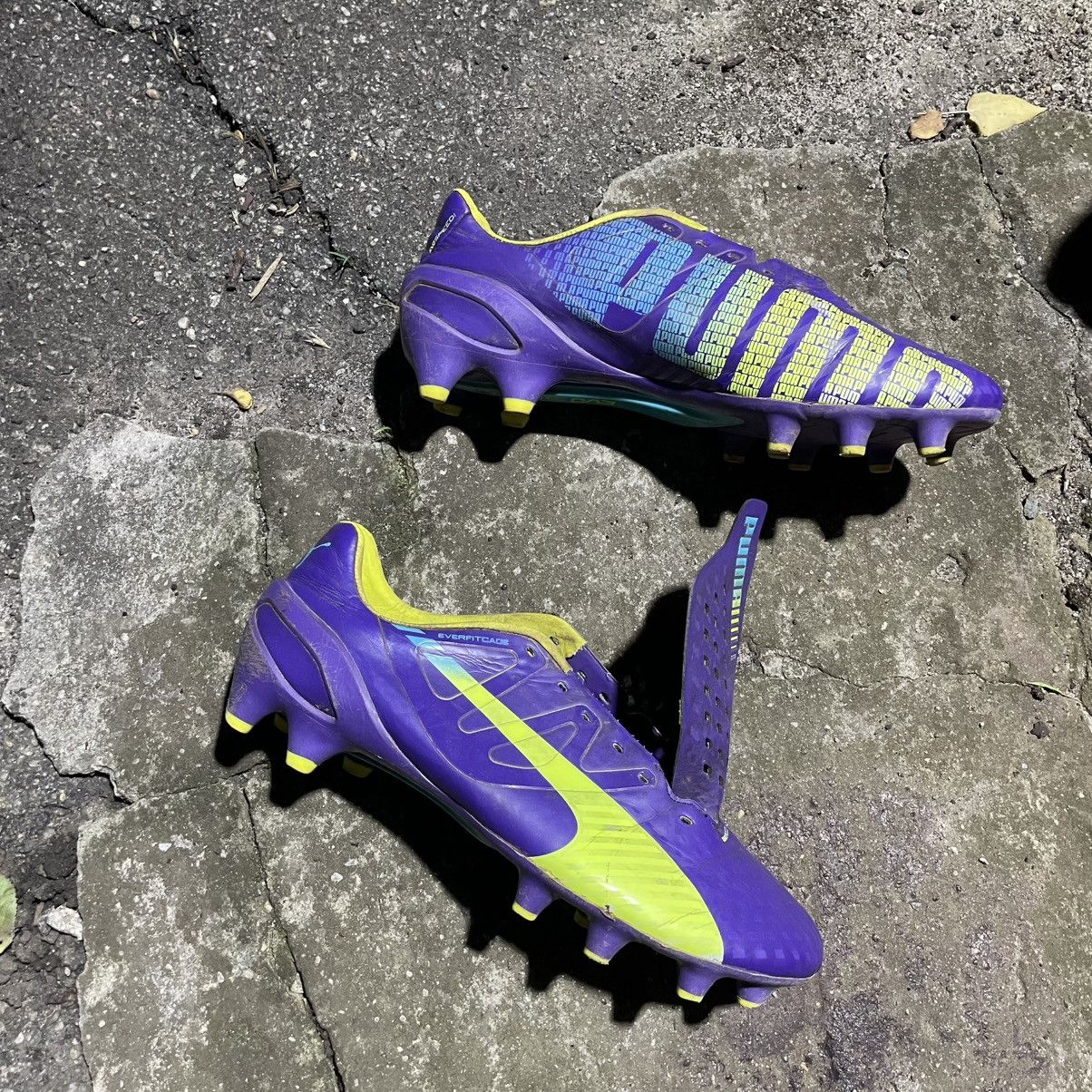 Pro Player Retro boots Puma evospeed 1.3 dragon elite soccer shoes Size US 5 / EU 37 - 1 Thumbnail