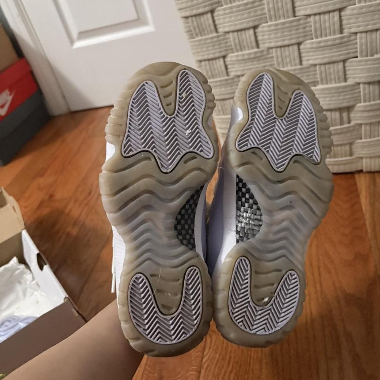 Jordan Brand Jordan 11 low white and lavender Size US 7.5 / IT 37.5 - 4 Thumbnail