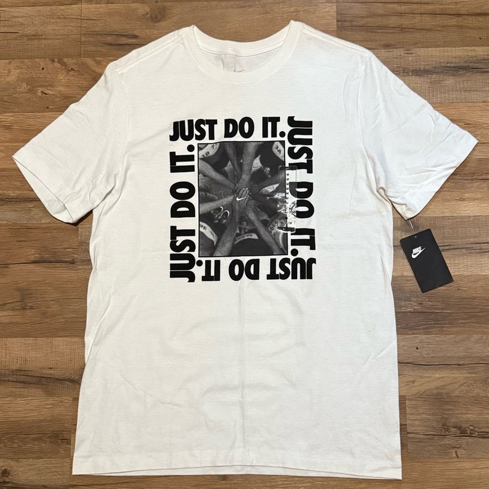 Nike 2017 Nike Just Do It Short Sleeve Shirt Size US M / EU 48-50 / 2 - 1 Thumbnail