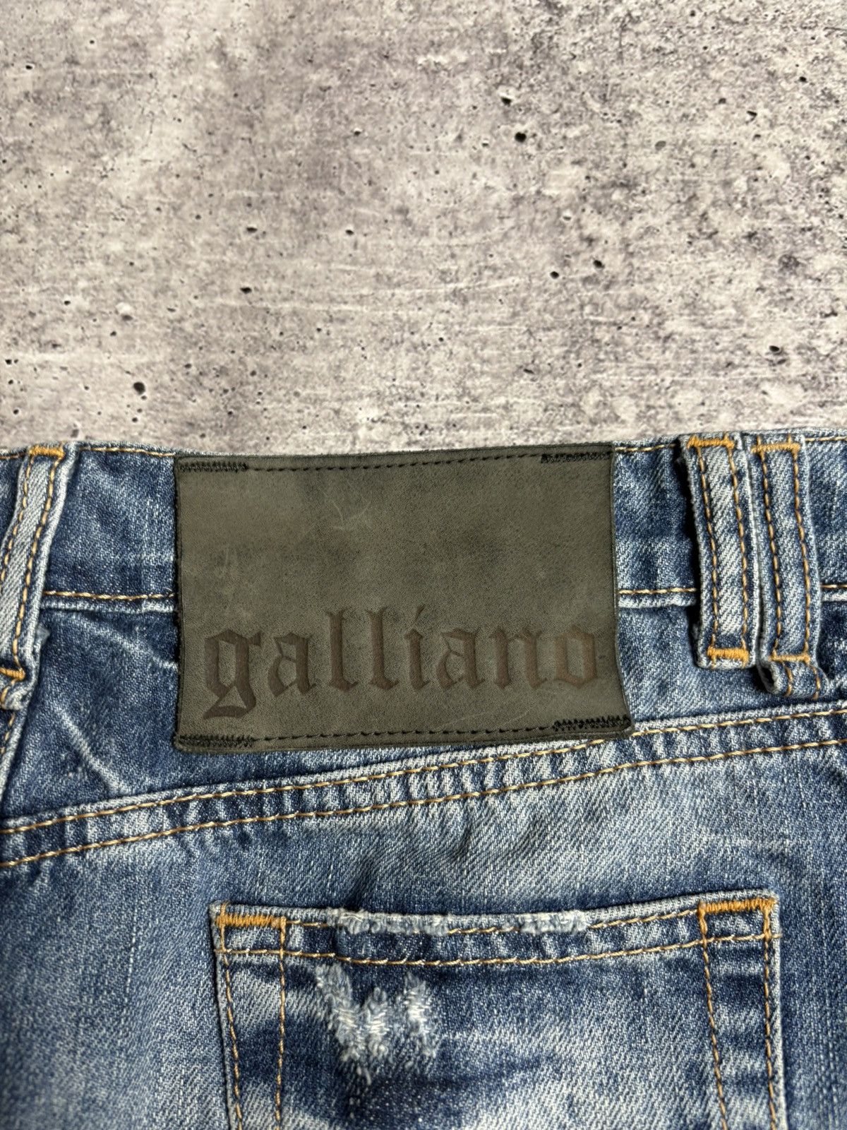 John Galliano John Galliano Avant Garde Skirt Size 28" / US 6 / IT 42 - 7 Thumbnail