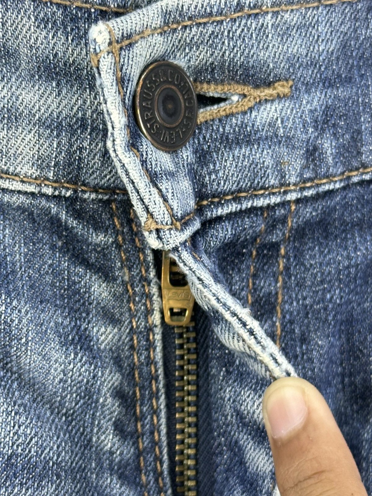 Levi's Levi’s 511 Distressed Faded Regular Fit Jeans Size US 30 / EU 46 - 10 Thumbnail