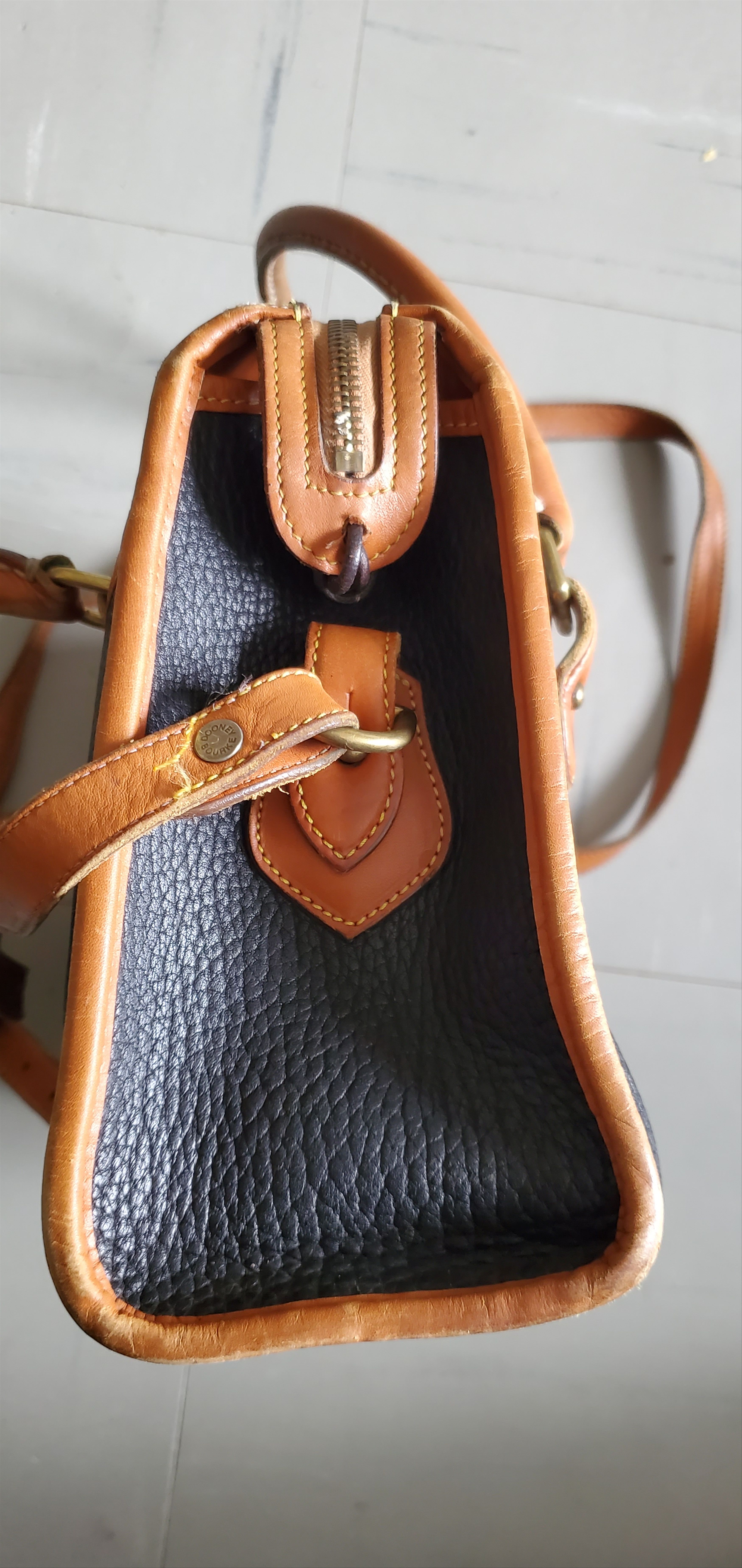 Dooney & Bourke Vintage Dooney & Bourke Satchel Bag Size ONE SIZE - 2 Thumbnail