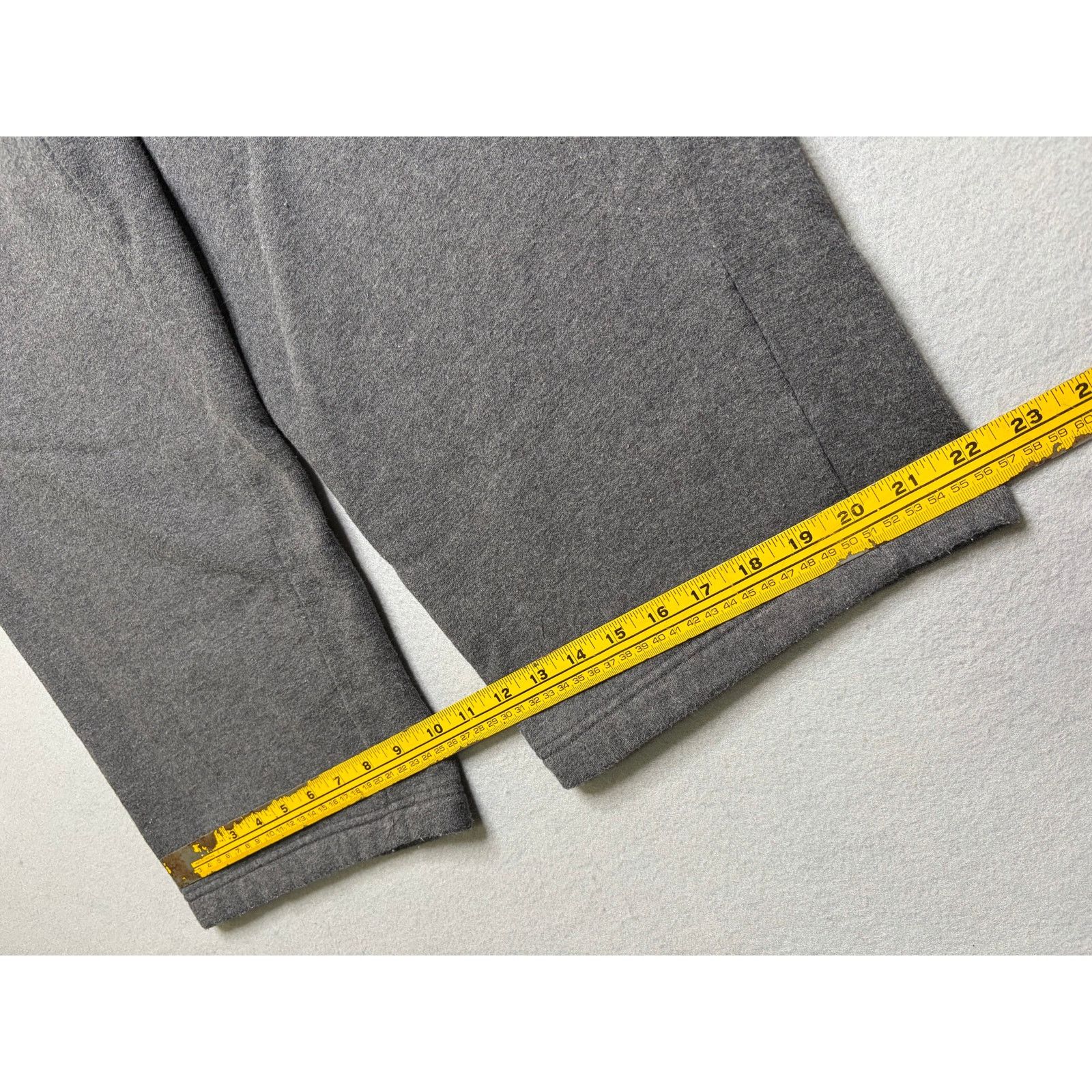 Other AND1 Men’s Cargo Sweatpants XL Gray Fleece Athletic Size US 36 / EU 52 - 7 Thumbnail