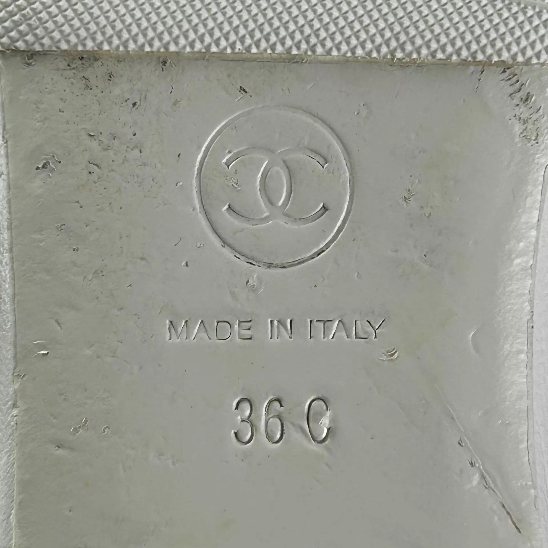 Chanel Chanel 25S Black/White CC Mary Jane 36 Near New Size US 5.5 / IT 35.5 - 7 Thumbnail