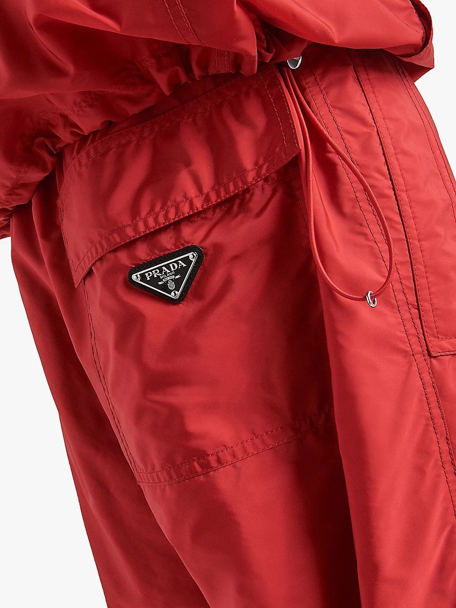 Prada o1bcso1str1025 Logo-Plaque Elasticated Re-Nylon Pants in Red Size US 34 / EU 50 - 5 Thumbnail