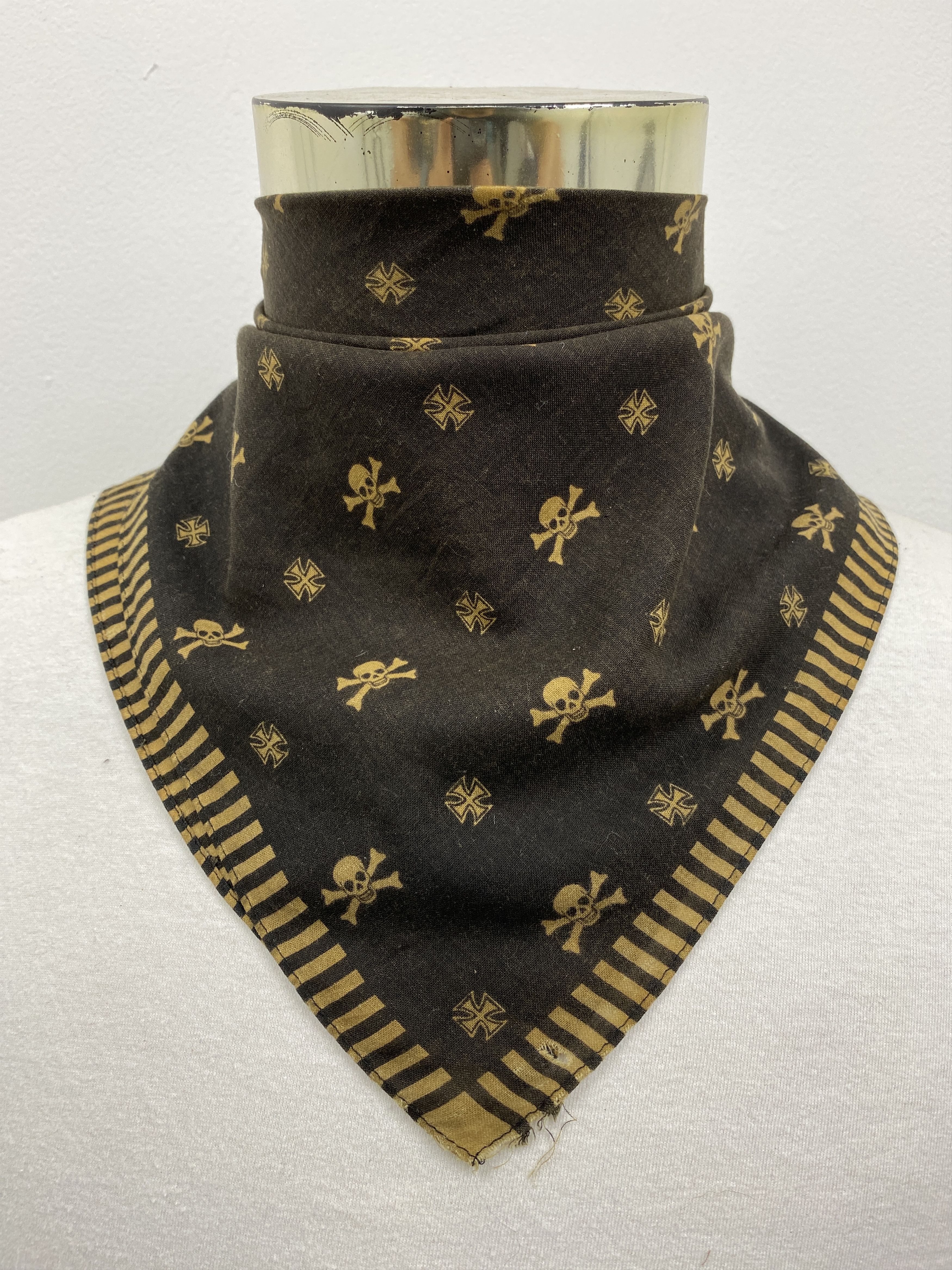 Other Unbranded Skull Bandana Handkerchief HKC0445 Size ONE SIZE - 1 Thumbnail