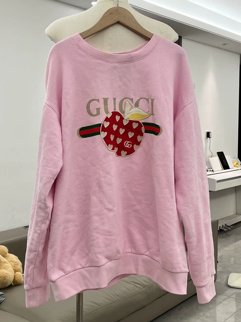 Gucci Pink strawberry sweatshirt 2502-Nextarrow