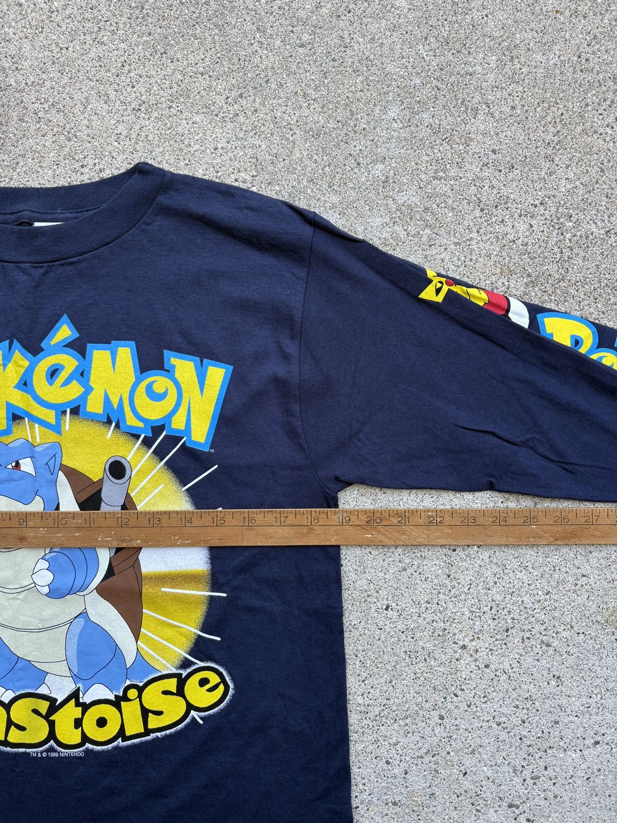 Pokemon Vintage 1999 Pokèmon “Blastoise” Navy Blue L/S Shirt Size L Size US L / EU 52-54 / 3 - 11 Thumbnail