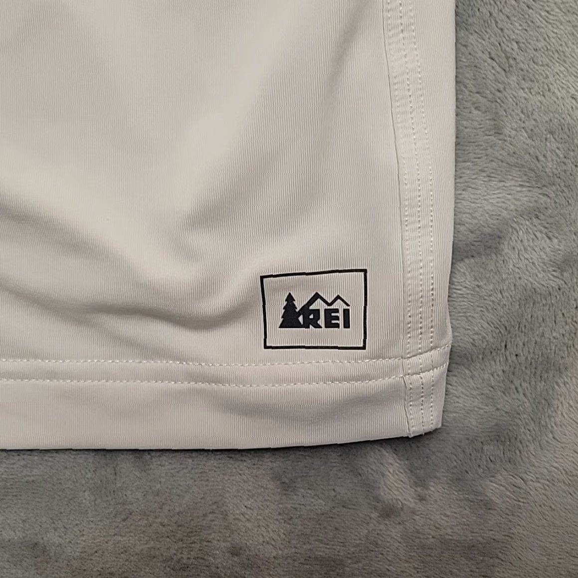 Vintage VINTAGE REI CO-OP Shirt Mens XL White Performance Stretch Wicking Outdoors TEE Size US XL / EU 56 / 4 - 2 Thumbnail