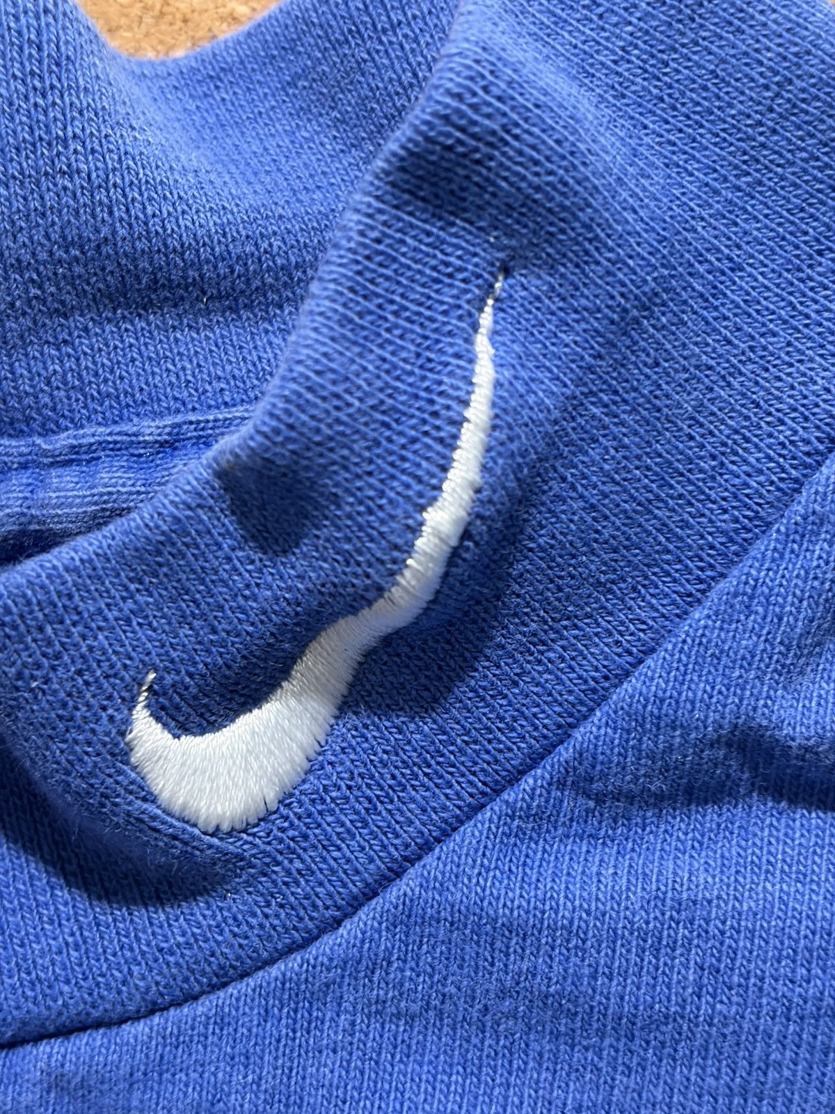 Nike Vintage Nike Sweatshirt Mock Neck Embroidered Swoosh 90s Size US L / EU 52-54 / 3 - 2 Thumbnail
