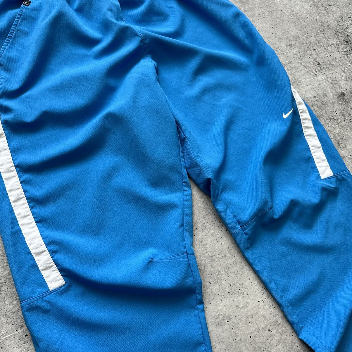 Vintage Nike Vintage Track Pants Y2K Drill Streetwear Swoosh Size US 34 / EU 50 - 7 Thumbnail
