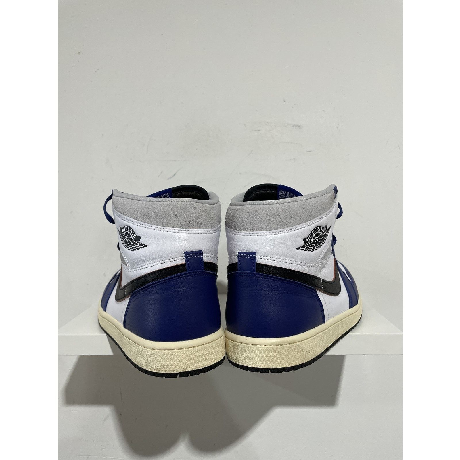 Nike NIKE JORDAN 1 HIGH RARE AIR SIZE 11 PREOWNED Size US 11 / EU 44 - 4 Thumbnail