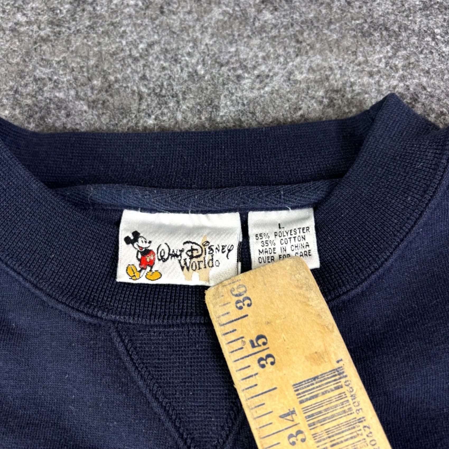 Disney VINTAGE Walt Disney World Sweatshirt Navy Blue Large 90s Mickey Mouse Crew Neck Long Sleeve Embroidered Logo Graphic Print Pullover Mens L Size US L / EU 52-54 / 3 - 6 Thumbnail