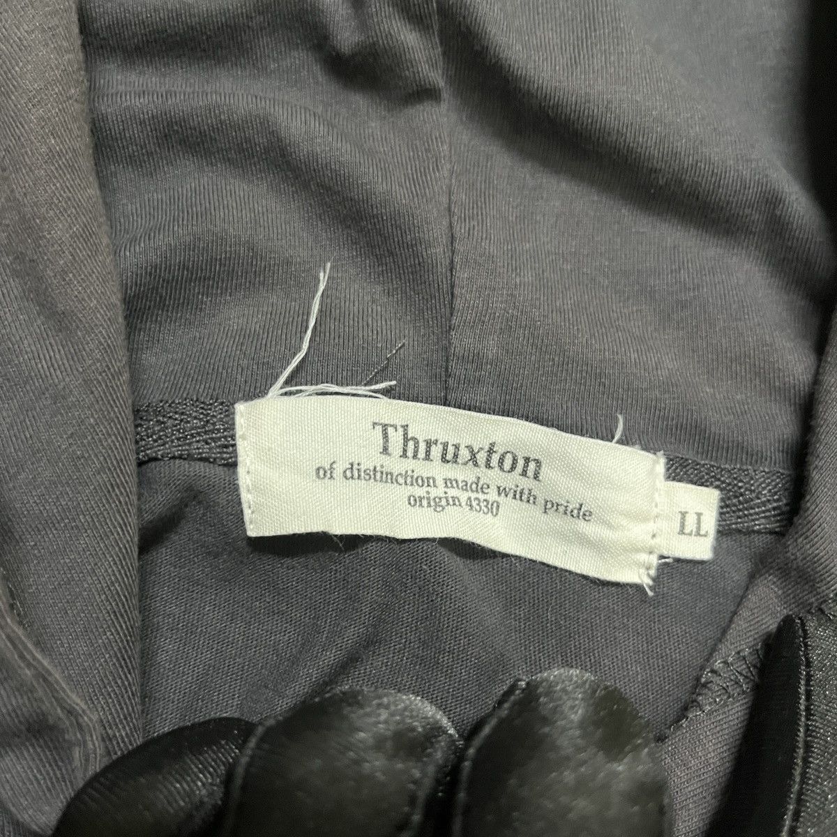20471120 × Beauty Beast × Japanese Brand Vintage Thruxton Hoodie Short Sleeve T Shirt Size US M / EU 48-50 / 2 - 3 Thumbnail