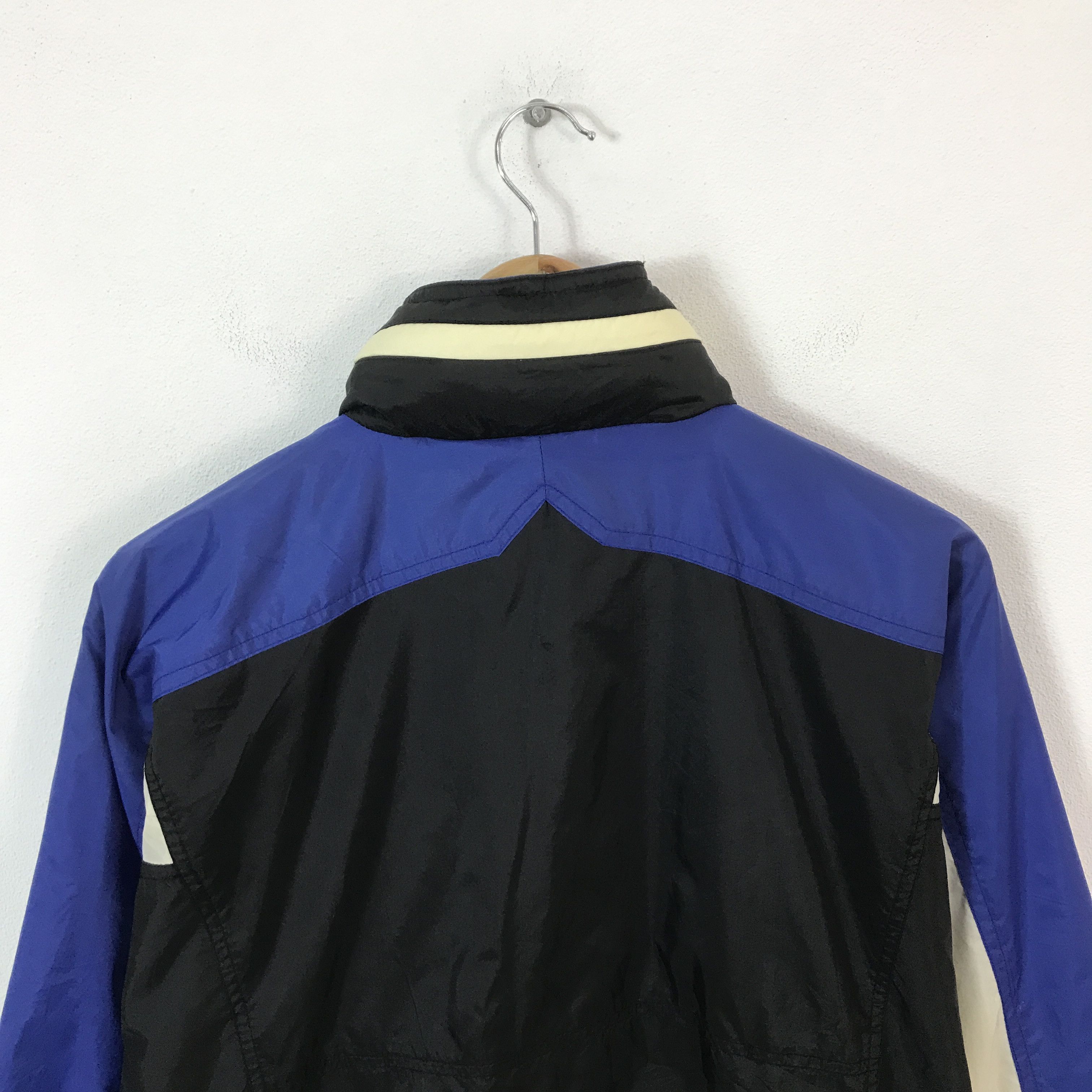 Nike Vintage 90s Nike Light jacket Size US S / EU 44-46 / 1 - 4 Thumbnail